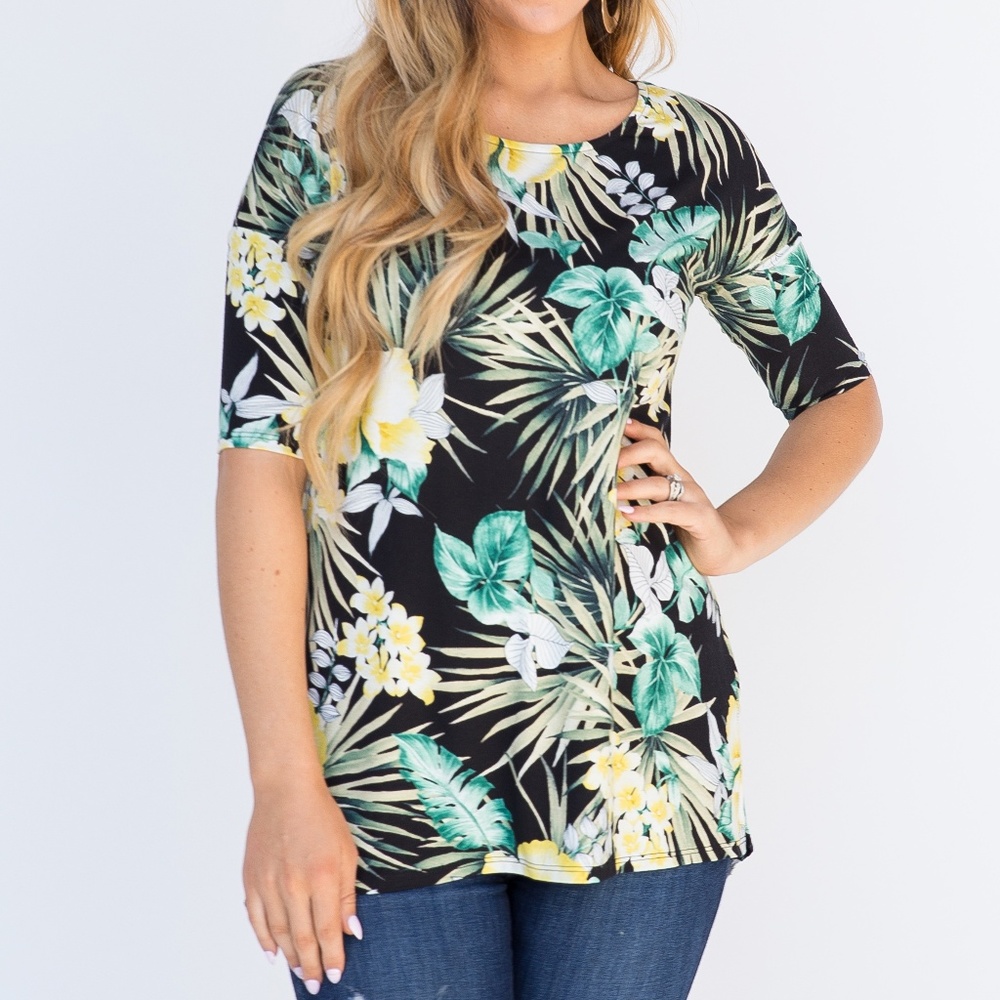 Agnes & Dora M Hi-Lo Tee Tropical Floral